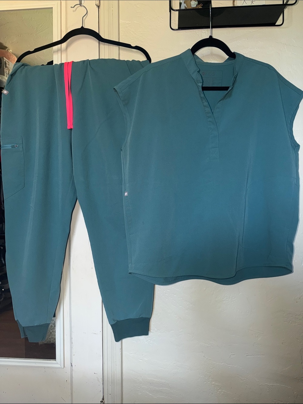 Figs Teal Scrub Set